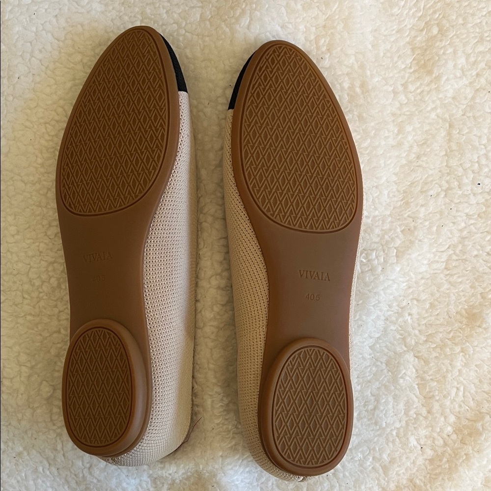 NWT Tamia 2.0 almond/black vivaia shoes 40.5 - Picture 2 of 2